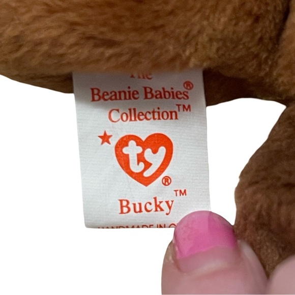 RARE "BUCKY" THE BEAVER TY BEanie BABY PVC Pellets Style #4016 - Picture 7 of 9